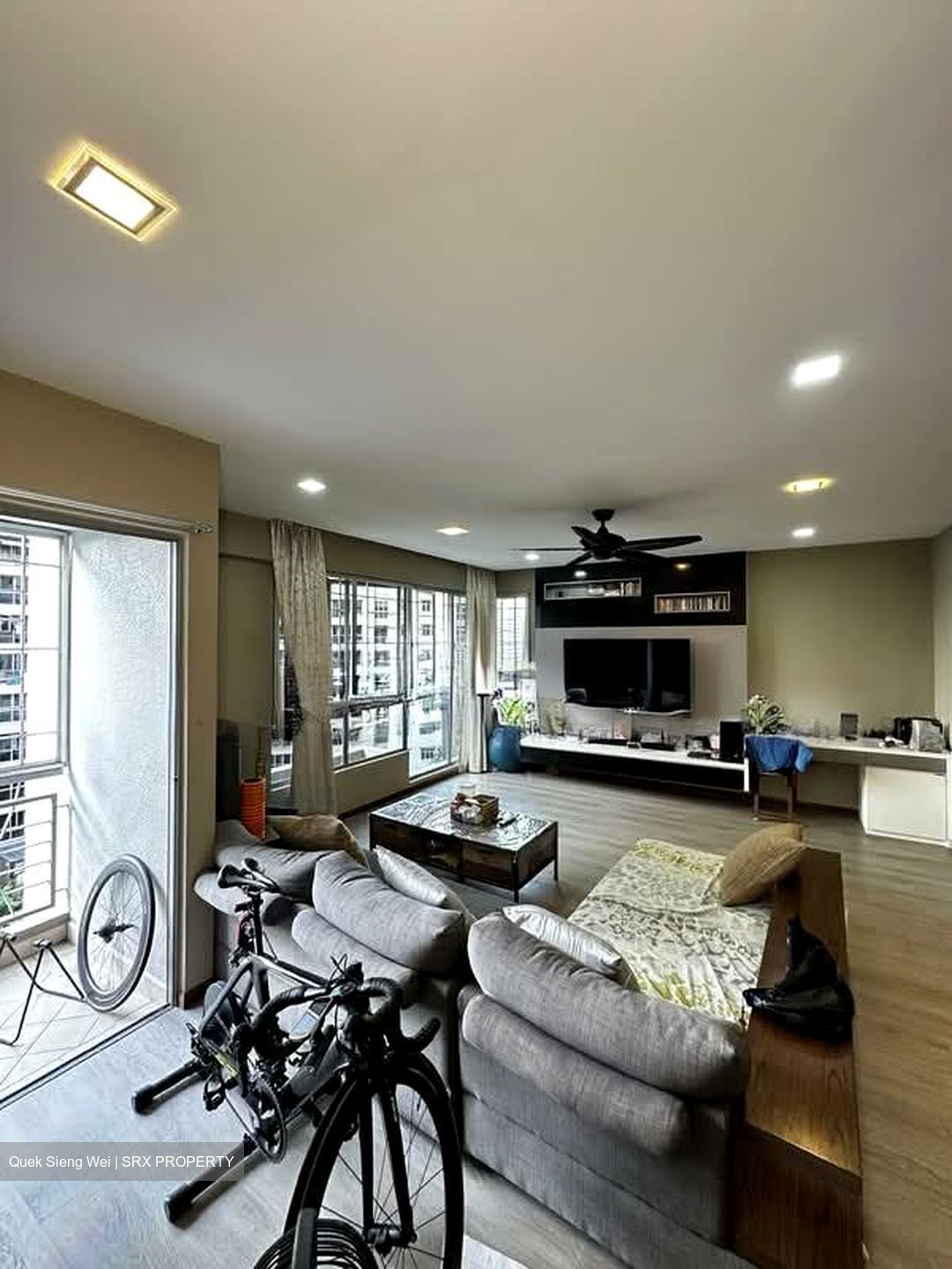 The Florida (D19), Condominium #547917311
